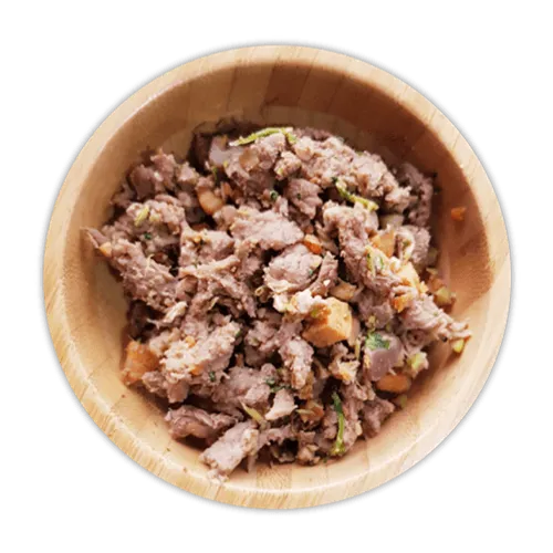 a bowl of healthy dog food recipe with beef cooked in house by Petchef